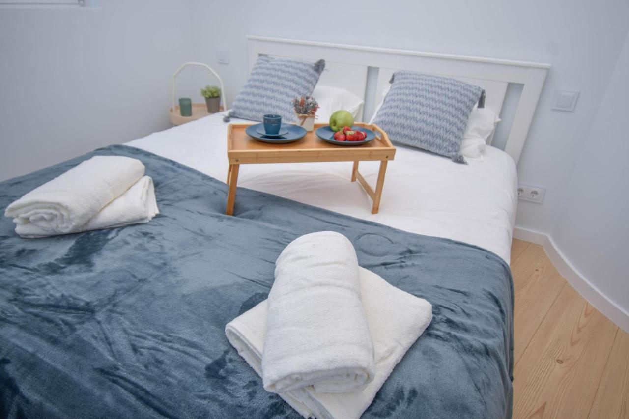 Central & Stylish 2 Bedroom Apartment W/ Balcony Cascais Exterior foto
